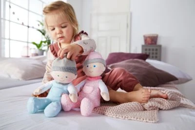 HABA 305752 Kuschelpuppe Marle 4 HABA 305752 Kuschelpuppe Marle – Bild 2