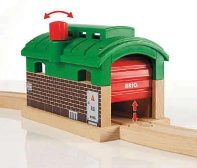 BRIO Lokschuppen Mit Tor 5 BRIO Lokschuppen Mit Tor – Bild 3