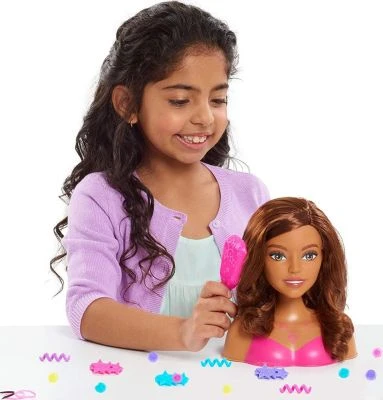 Just Play Barbie Small Stylinghead - Braunes Haar 4 Just Play Barbie Small Stylinghead - Braunes Haar – Bild 2