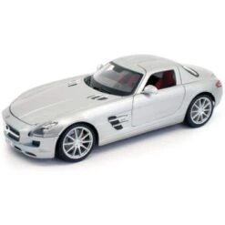 Maisto Modellauto Mercedes SLS AMG (silber, Maßstab 1:18)