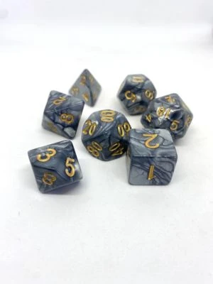 Dice4friends 7-tlg. RPG Würfelset Pearl: Grey/Gold 4 Dice4friends 7-tlg. RPG Würfelset Pearl: Grey/Gold – Bild 2