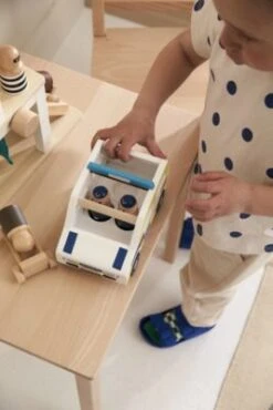 Kids Concept Rollenspiel Polizeiauto Aiden Spielzeugautos -Spielzeug Rabatte Geschäft 27691399 03